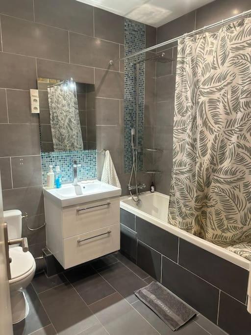 Appartamento Chic Chatelet Les Halles Parigi